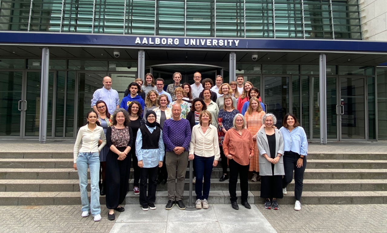 Consortium-meeting-group-picture